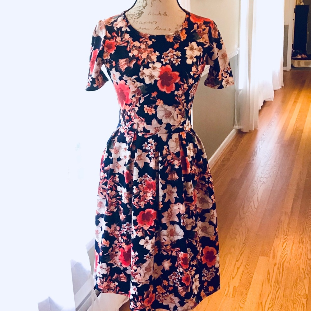Lularoe amelia floral dress navy white coral S